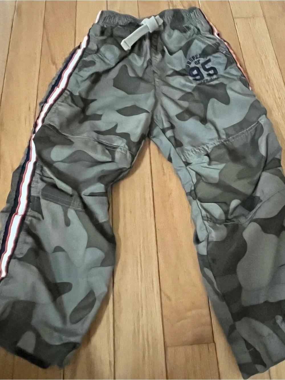 Vintage Osh Kosh Boys Size 4T  Track Pants Camo With Side Stripes lined